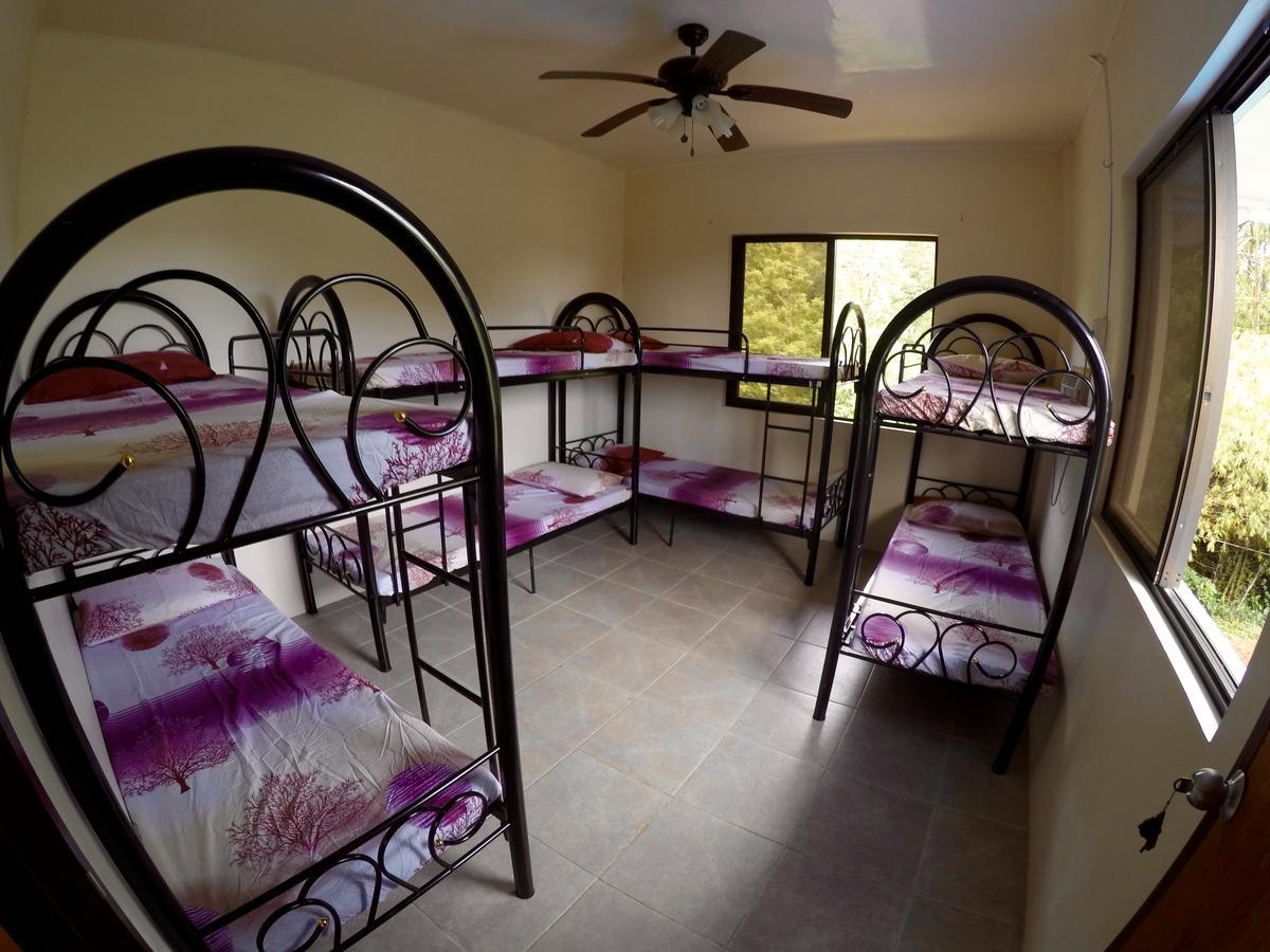 Fat Monkey Hostel Coron Exterior photo