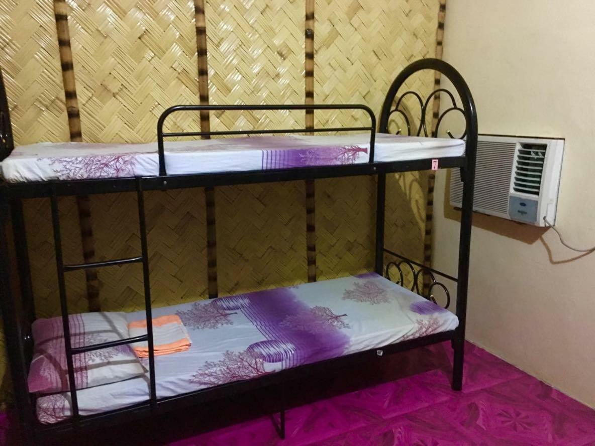 Fat Monkey Hostel Coron Exterior photo